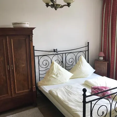 فندق Bahnhofshotel Neue Buehne باد سارو