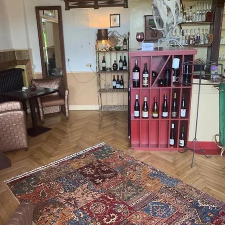 Bahnhofshotel Neue Buehne * باد سارو