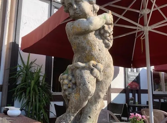 Bahnhofshotel Neue Buehne * Bad Saarow