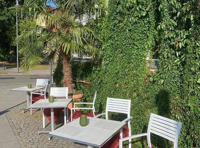 Bahnhofshotel Neue Buehne * باد سارو