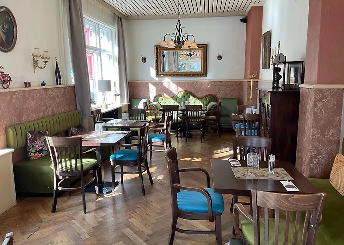 Bahnhofshotel Neue Buehne فندق باد سارو